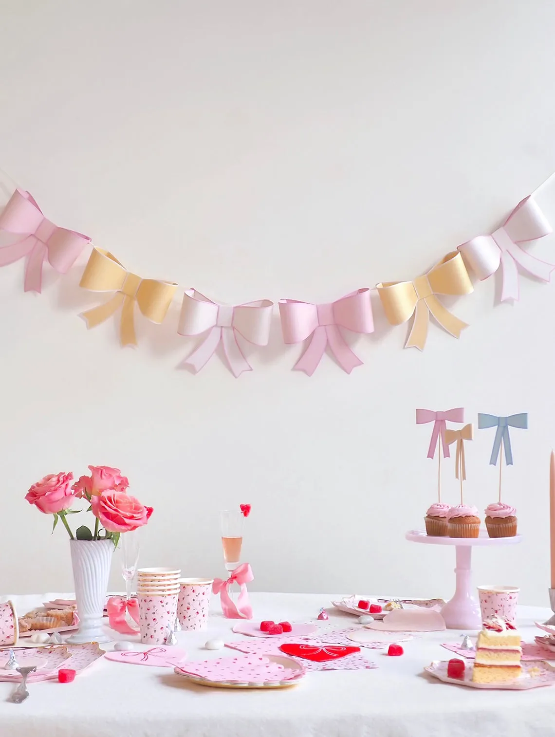 3D Paper Bow Garland