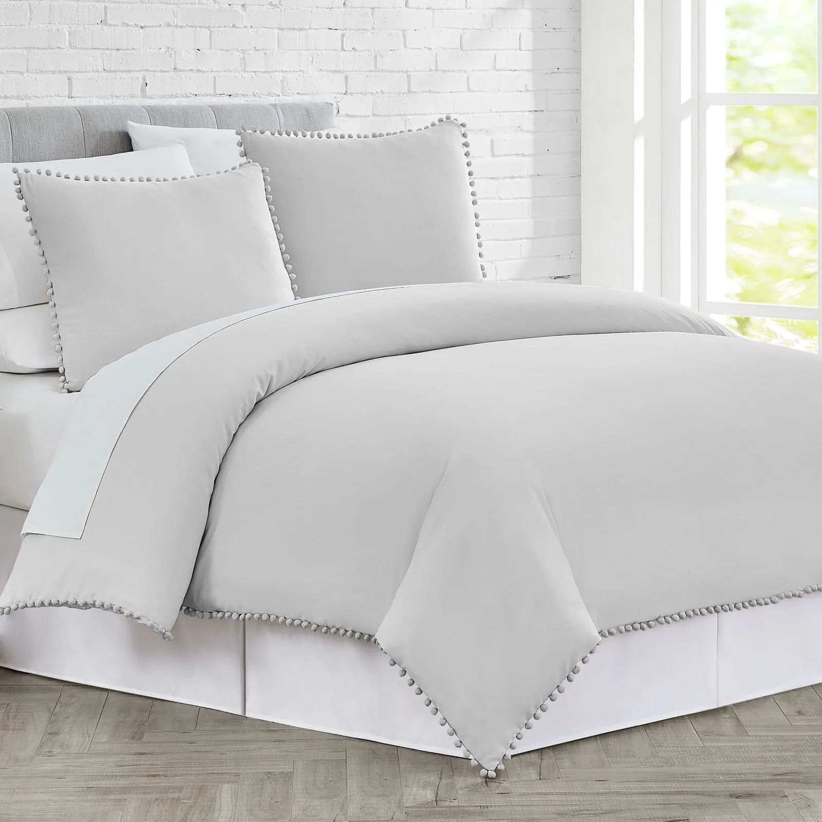 Pom-Pom Duvet Cover Set